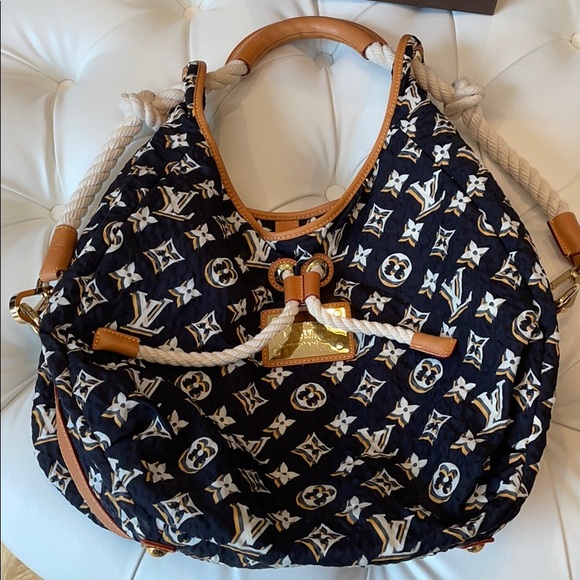 Louis Vuitton Limited Edition Navy Blue Bulles GM - Picture 2 of 15